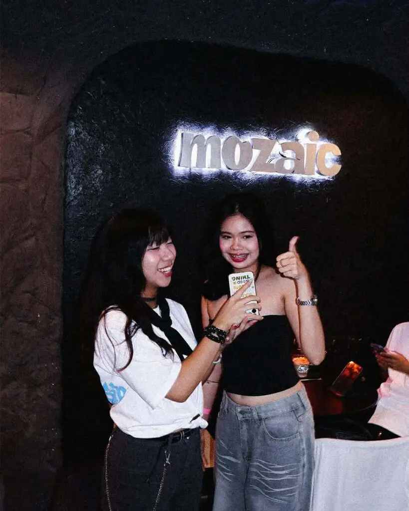 mozaic logo with girls